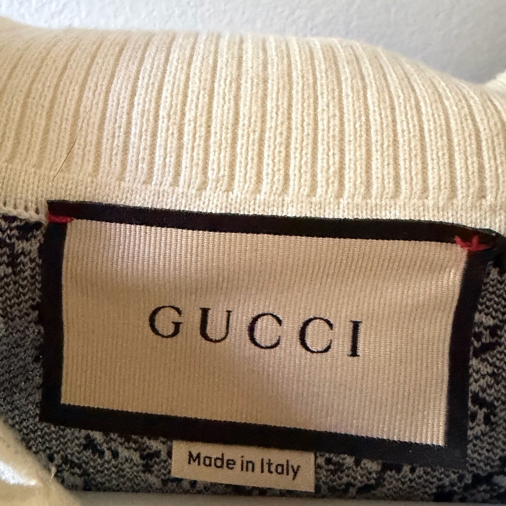 Gucci Women’s Cropped Cream Navy Polo Sweater Horse Head w/Gold Buttons and Trum - Picture 3 of 6
